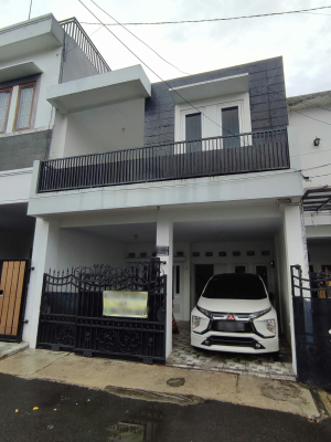 Rumah Siap Huni dekat Labschool Rawamangun