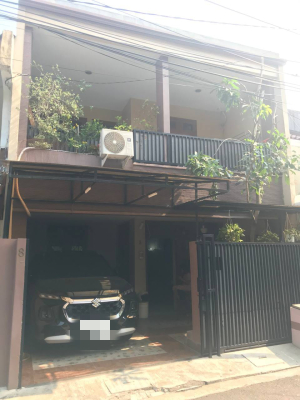 Rumah Siap huni dalam Komplek Rawamangun