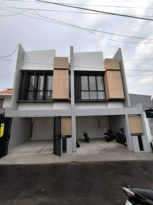 Rumah Baru Siap Huni dekat AL Azhar Rawamangun